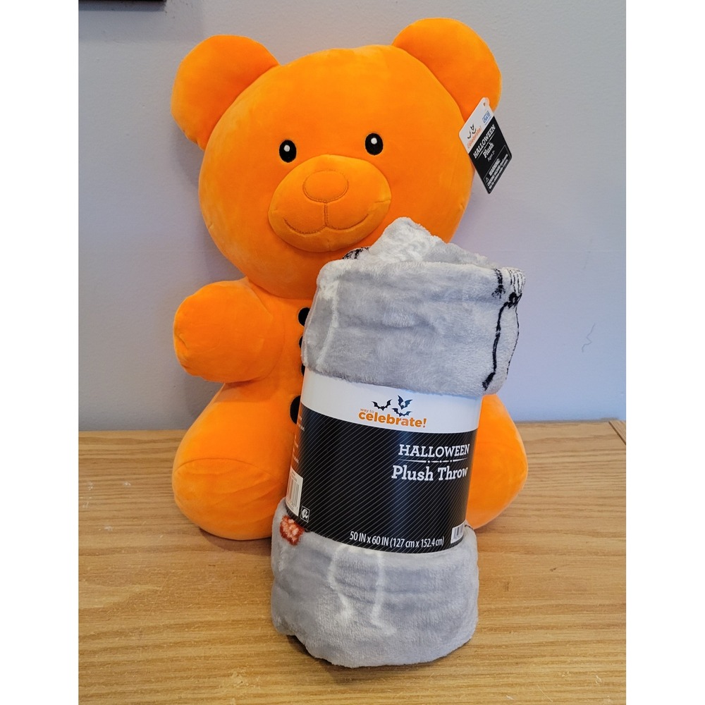 Way to Celebrate Halloween Gummy Bear Skeleton Plush & Blanket Set + Tote NWT